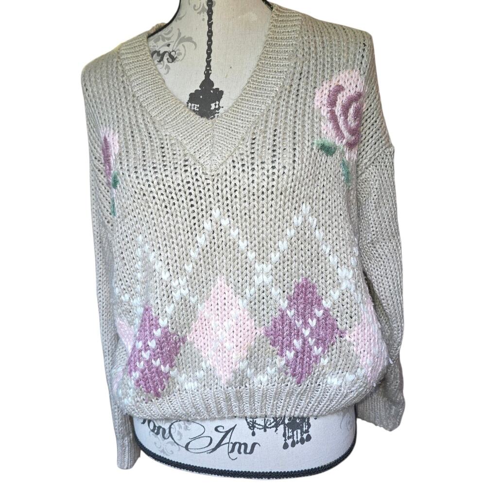 Vintage Grandmacore Handknitted Sweater Cream Roses The Weathervane Size M